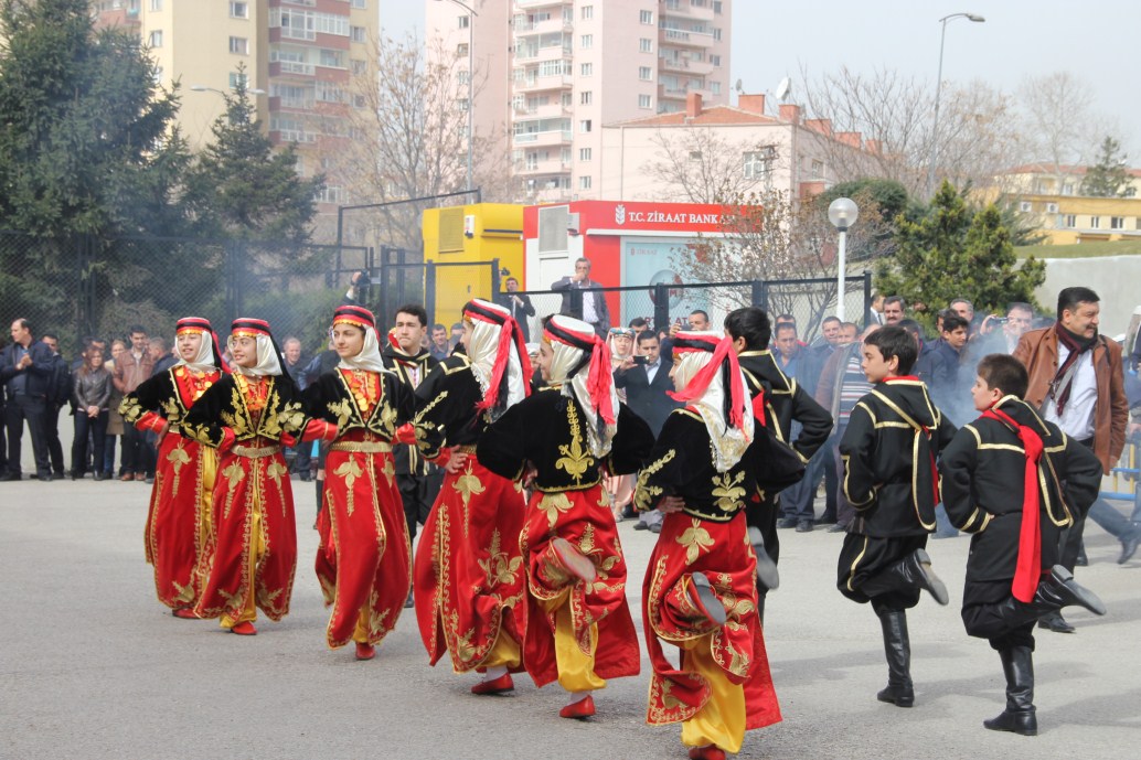 NEVRUZU COŞKUYLA KUTLADIK