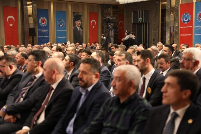 TÜRK ULAŞIM-SEN 8. OLAĞAN GENEL KURULU GERÇEKLEŞTİRİLDİ - 11