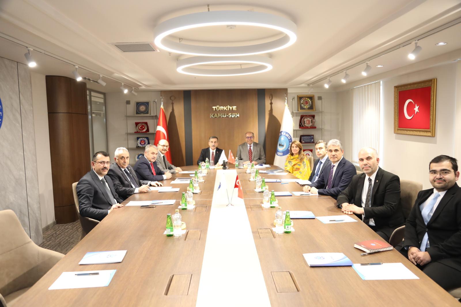 ILO TÜRKİYE TEMSİLCİSİ YASSER AHMED HASSAN’DAN TÜRKİYE KAMU-SEN’E ZİYARET