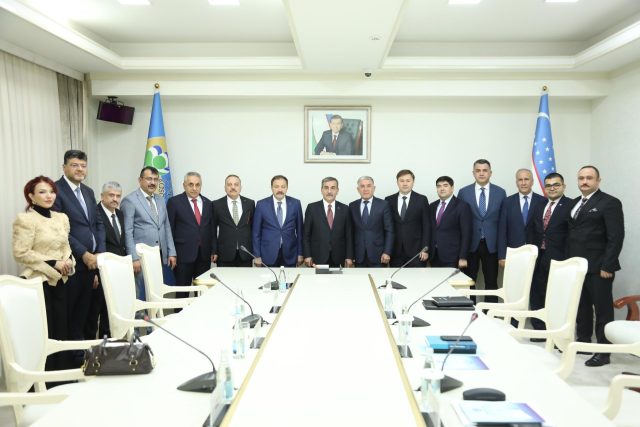 TÜRKİYE KAMU-SEN HEYETİMİZ ÖZBEKİSTAN SENDİKALAR FEDERASYONUNU ZİYARET ETTİ